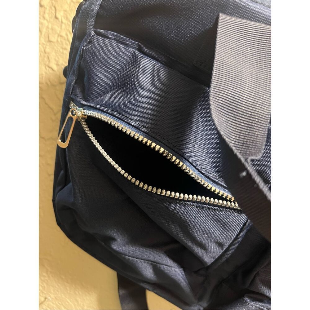Bella Russo 17” Navy Laptop Bag NEW NO TAGS - Picture 14 of 15